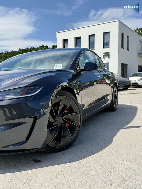 Tesla Model 3 2024 - фото 3
