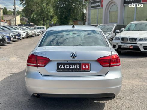 Volkswagen Passat 2014 серый - фото 6