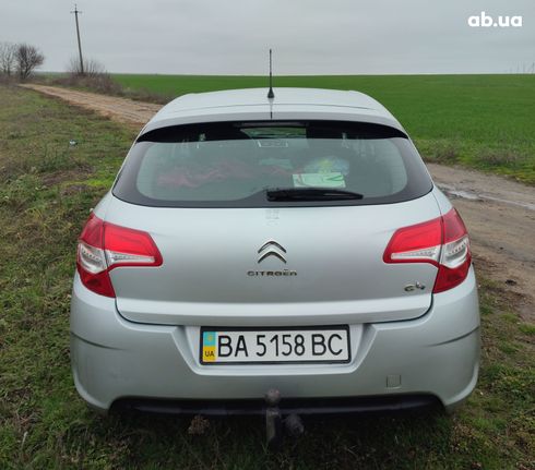 Citroёn C4 2013 серебристый - фото 2