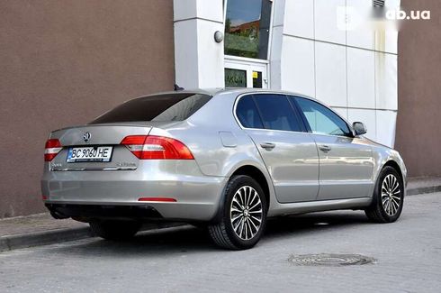 Skoda Superb 2014 - фото 29