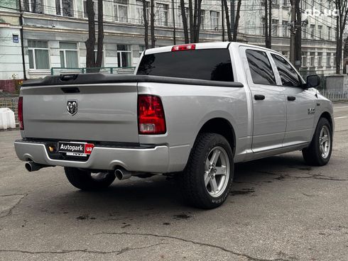 Dodge Ram 2016 серый - фото 14