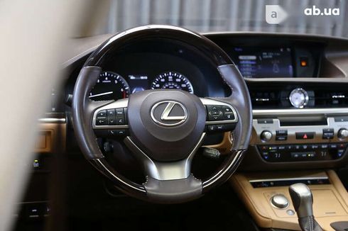 Lexus ES 2018 - фото 17