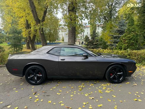 Dodge Challenger 2013 серый - фото 4