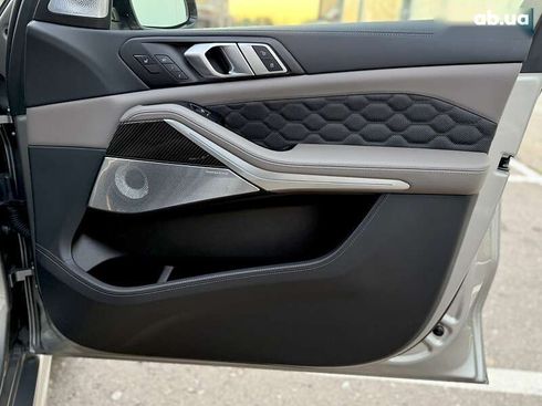 BMW X5 M 2022 - фото 26