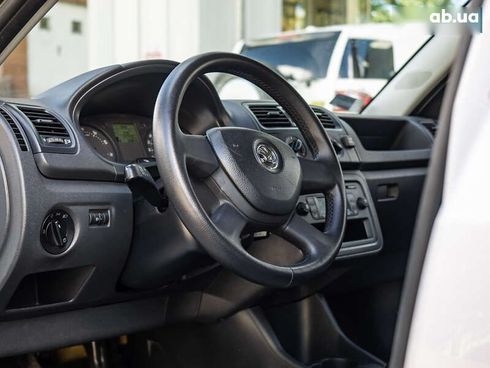 Skoda Fabia 2013 - фото 9