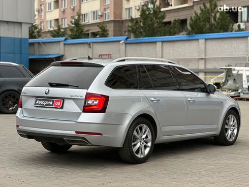 Skoda Octavia 2018 серый - фото 4