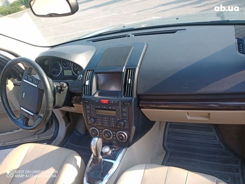 Land Rover Freelander 2012 серебристый - фото 5