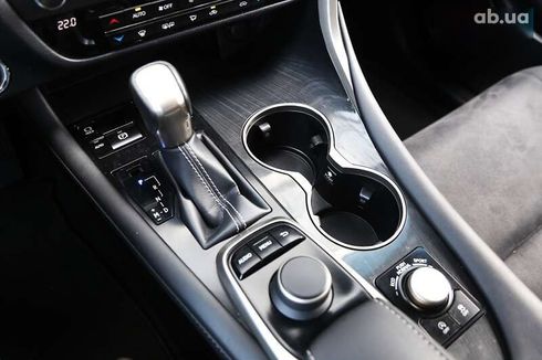Lexus RX 2018 - фото 20