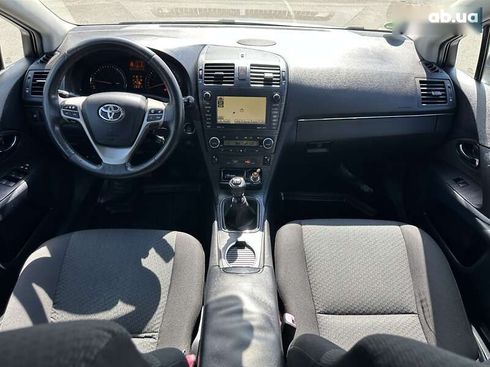 Toyota Avensis 2009 - фото 25