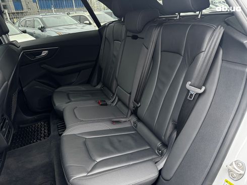 Audi Q8 2021 белый - фото 35