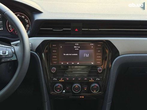 Volkswagen Passat 2021 - фото 23