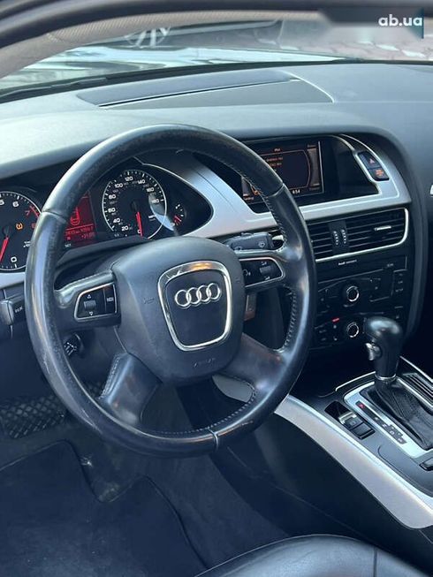 Audi A4 2011 - фото 17