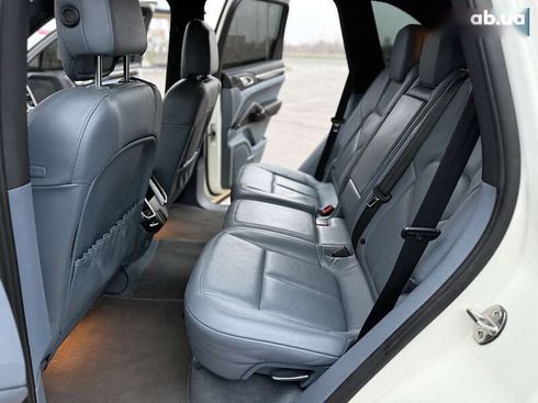 Porsche Cayenne 2011 - фото 20