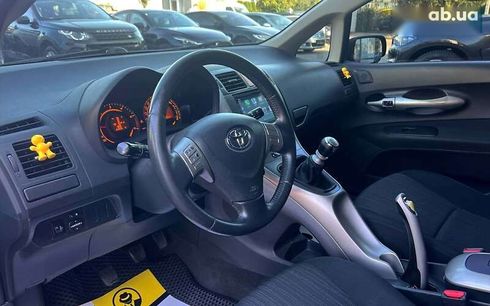 Toyota Auris 2007 - фото 11