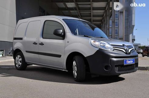 Renault Kangoo 2019 - фото 25