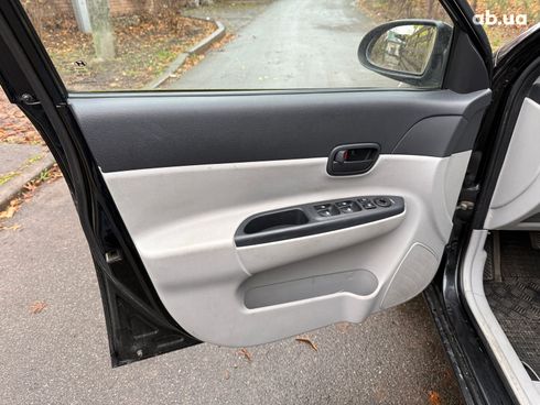 Hyundai Accent 2008 черный - фото 9