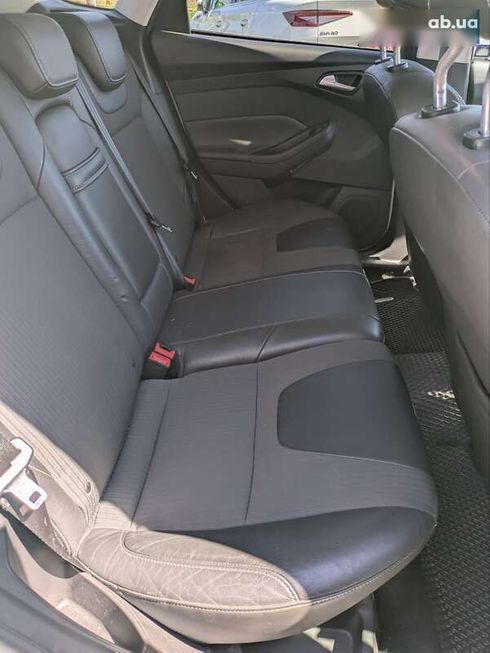 Ford Focus 2011 - фото 9