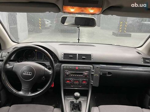 Audi A4 2004 - фото 14