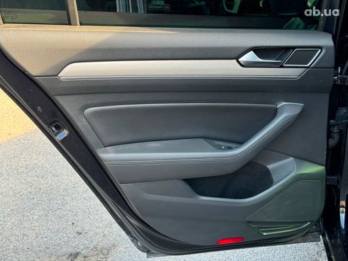 Volkswagen Passat 2017 черный - фото 22