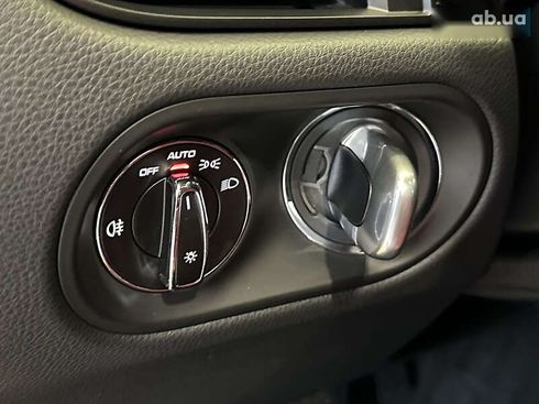 Porsche Macan 2022 - фото 30