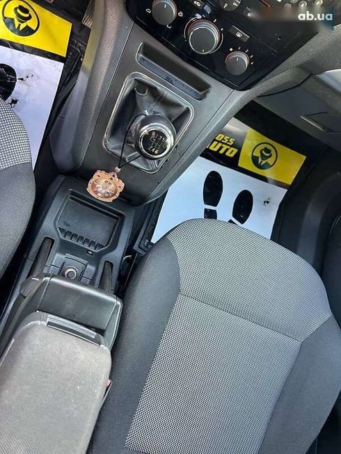 Opel Zafira 2011 - фото 15