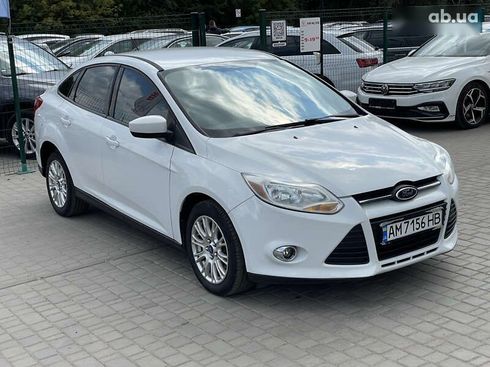 Ford Focus 2012 - фото 10
