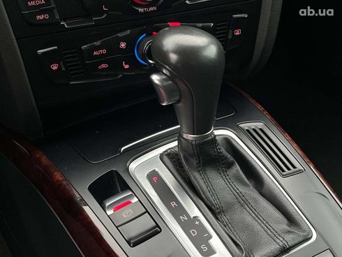 Audi A4 2010 белый - фото 19