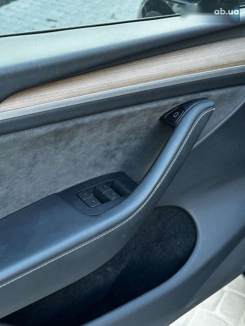 Tesla Model Y 2023 - фото 4