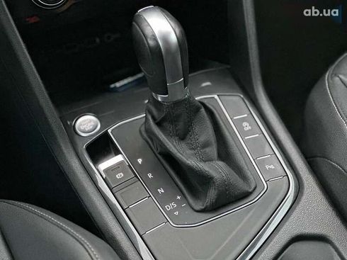 Volkswagen Tiguan 2020 - фото 24