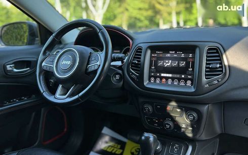 Jeep Compass 2019 - фото 10