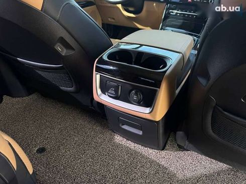 Kia Carnival 2021 - фото 21