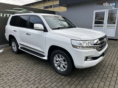 Toyota Land Cruiser 2019 - фото 9