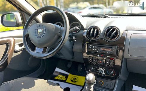 Dacia Duster 2011 - фото 12