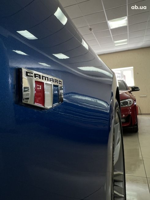 Chevrolet Camaro 2018 синий - фото 3
