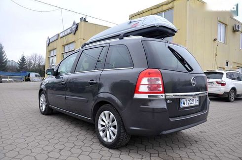 Opel Zafira 2013 - фото 11