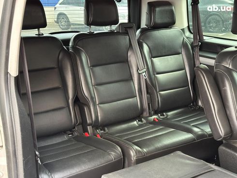 Peugeot Traveller 2017 серый - фото 23