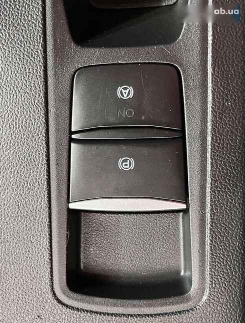 Ford Focus 2018 - фото 24