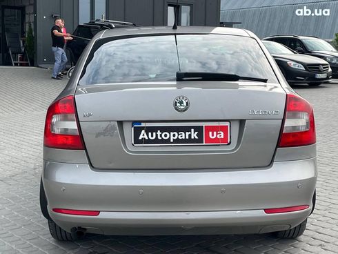 Skoda octavia a5 2010 бежевый - фото 8