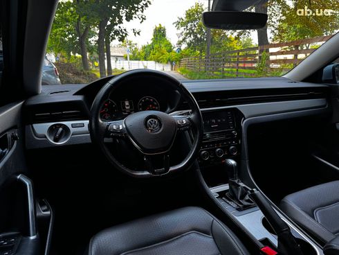 Volkswagen passat b8 2020 серый - фото 32