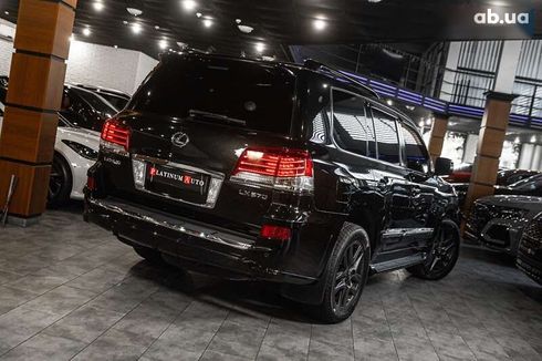 Lexus LX 2015 - фото 8