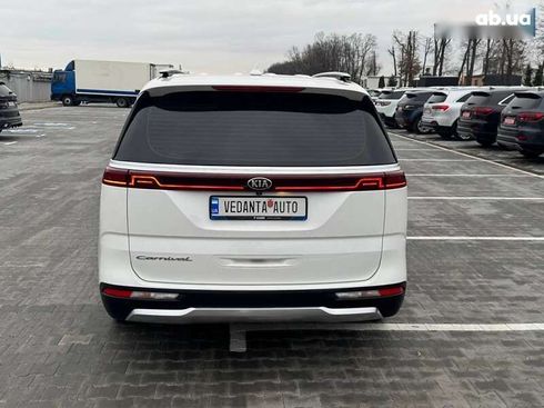 Kia Carnival 2020 - фото 5