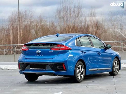 Hyundai Ioniq 2017 - фото 11