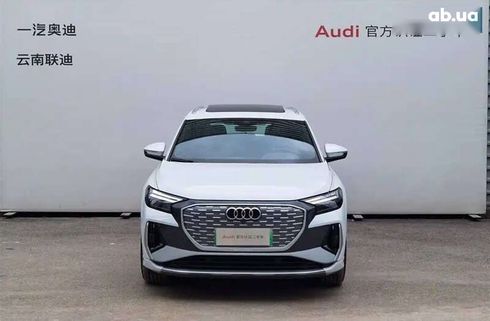 Audi Q4 e-tron 2023 - фото 2