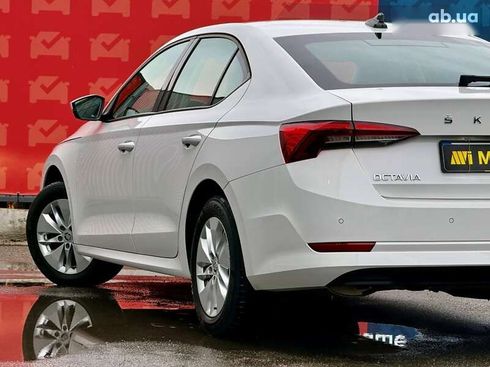 Skoda Octavia 2021 - фото 10