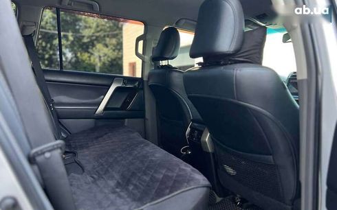 Toyota Land Cruiser 2012 - фото 29