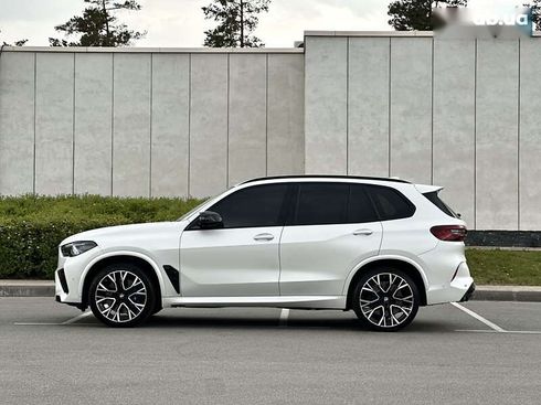 BMW X5 M 2022 - фото 17