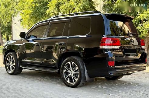 Toyota Land Cruiser 2020 - фото 21