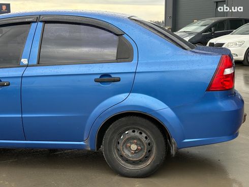 Chevrolet Aveo 2008 синий - фото 10