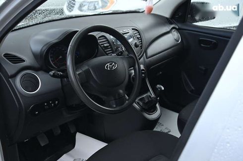 Hyundai i10 2011 - фото 14