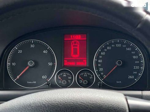 Volkswagen Touran 2008 - фото 12